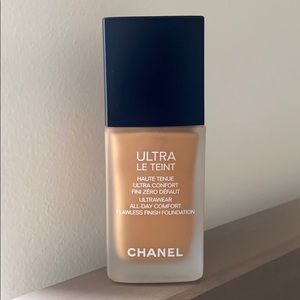CHANEL ULTRA LE TEINT FOUNDATION BD71